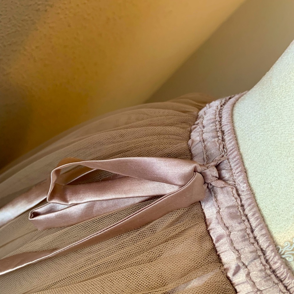 CUSTOM Taupe Tulle Ballet Style Skirt - Size Large Petite - Picture 3 of 5